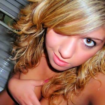 Profil de Léona, 39 ans, Milf à Saint-Joseph (La Réunion)