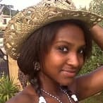 Soundous - Milf à Lestards Profil de Soundous, 39 ans, Milf à Lestards (Corrèze)